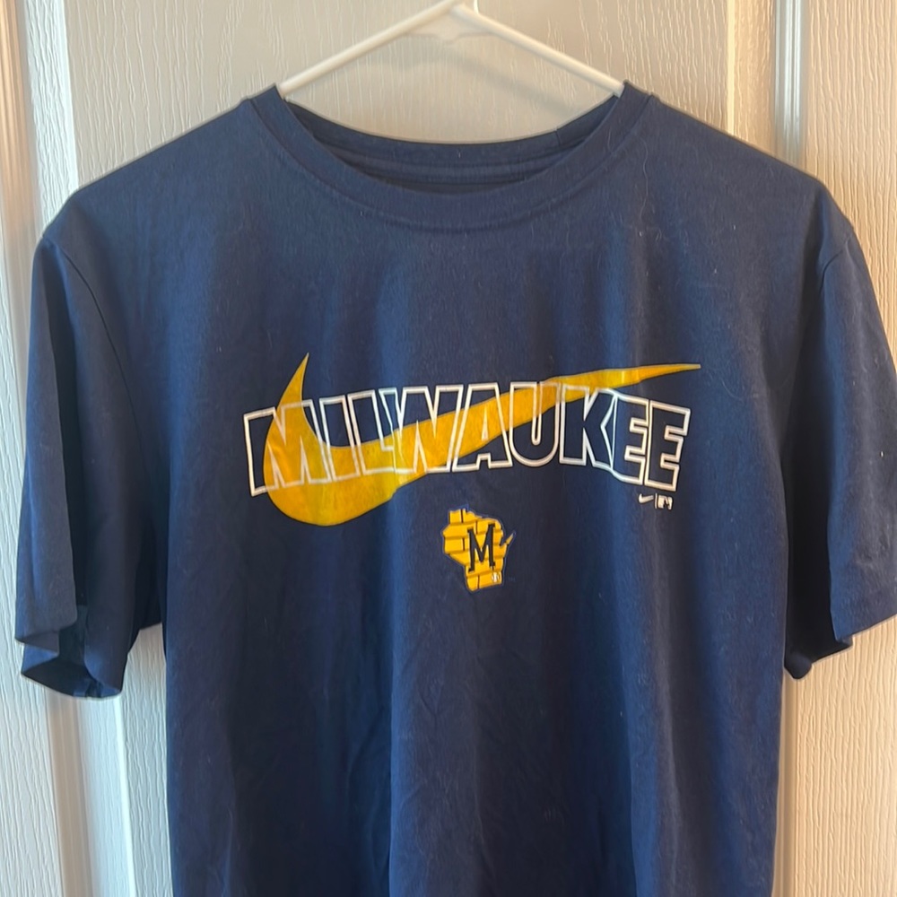 Nike Milwaukee Brewers Shirt